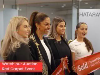 LJH_Padstow_Auction_Red_Carpet